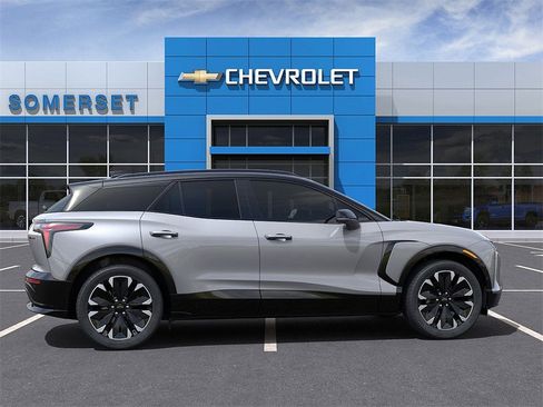 New 2025 Chevrolet Blazer EV RS image 5