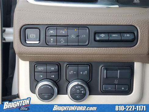 Used 2021 GMC Yukon Denali w/ Denali Ultimate Package image 21