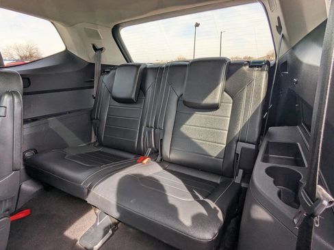 Used 2021 Volkswagen Atlas SEL Premium image 14