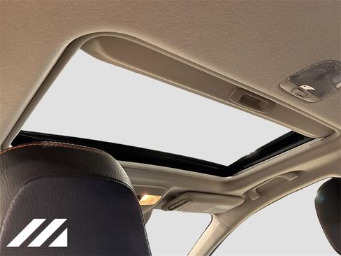 Used 2017 Subaru Crosstrek 2.0i Limited image 24