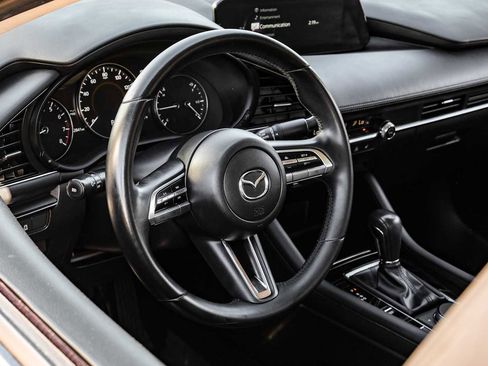 Used 2019 MAZDA MAZDA3 Sedan w/ Preferred Package image 15