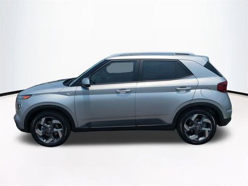 New 2026 Hyundai Venue SEL FWD image 8
