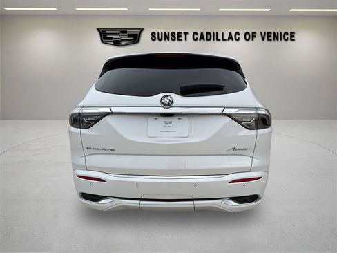 Used 2024 Buick Enclave Avenir w/ Avenir Technology Package image 4