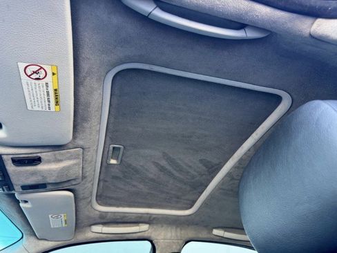 Used 2005 BMW 330i 330i image 11