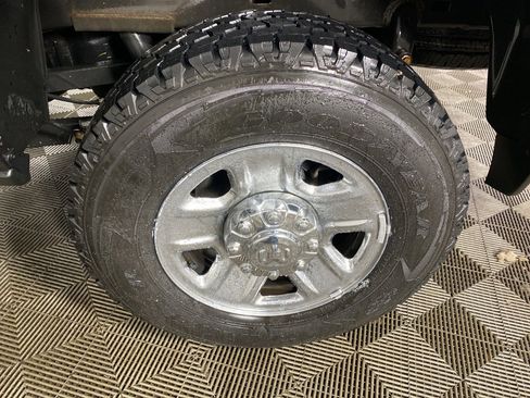 Used 2019 RAM 2500 Tradesman image 11