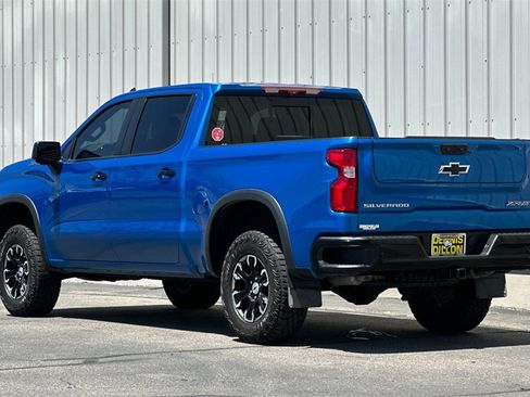 Used 2023 Chevrolet Silverado 1500 ZR2 w/ Technology Package image 7