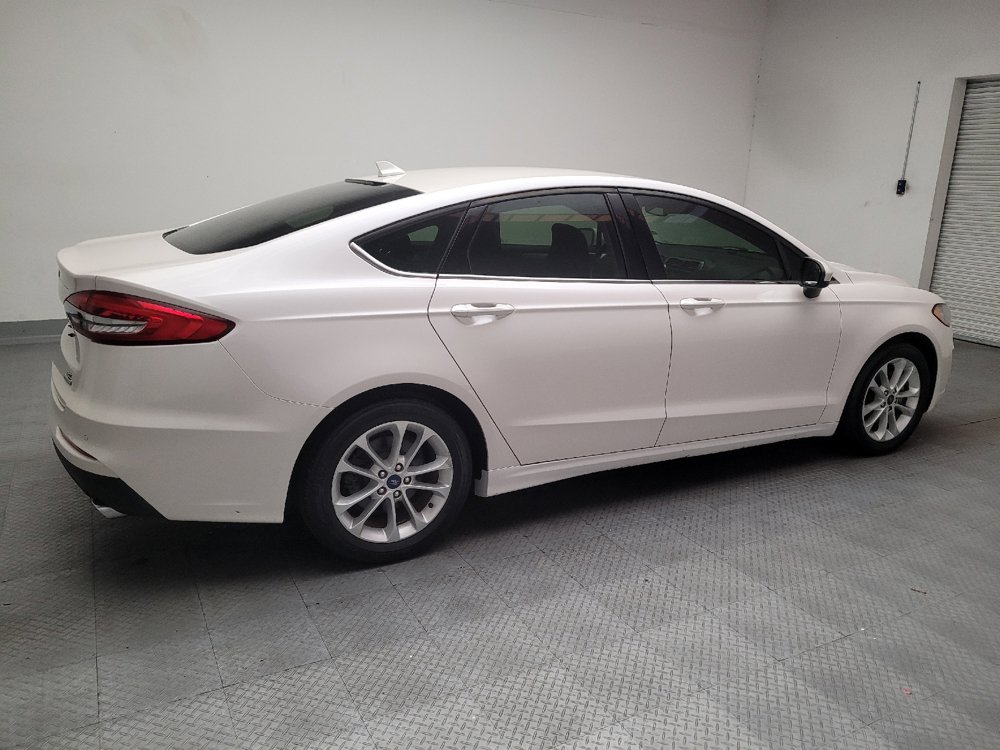 Used 2019 Ford Fusion SE FWD image 10