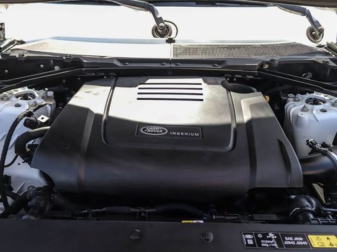 Used 2023 Land Rover Defender 110 S AWD/4WD image 28