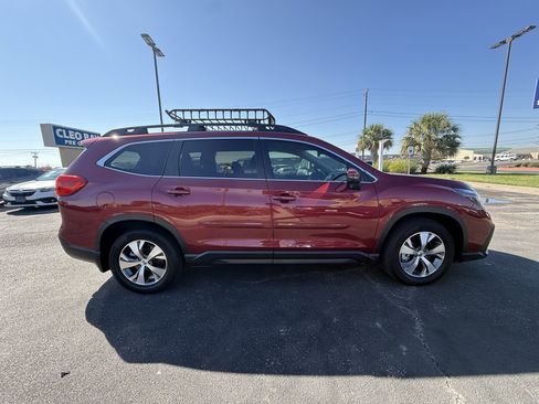 Certified 2023 Subaru Ascent Premium w/ Convenience Package image 8