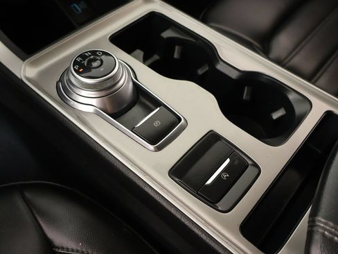 Used 2024 Ford Edge SEL w/ Convenience Package AWD/4WD image 8