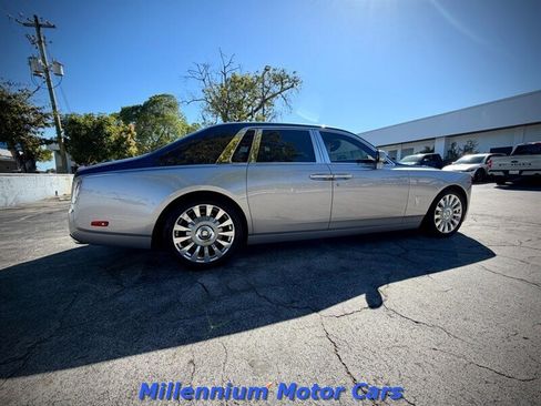 Used 2018 Rolls-Royce Phantom Sedan RWD image 11
