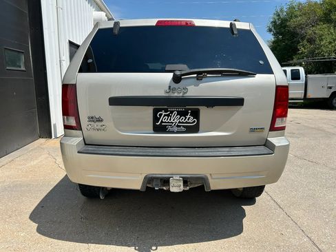 Used 2007 Jeep Grand Cherokee Laredo AWD/4WD image 5