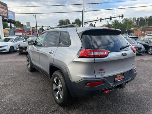 Used 2014 Jeep Cherokee Trailhawk w/ Comfort/Convenience Group AWD/4WD image 6