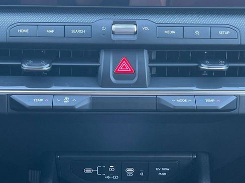 New 2025 Kia K4 GT-Line image 30