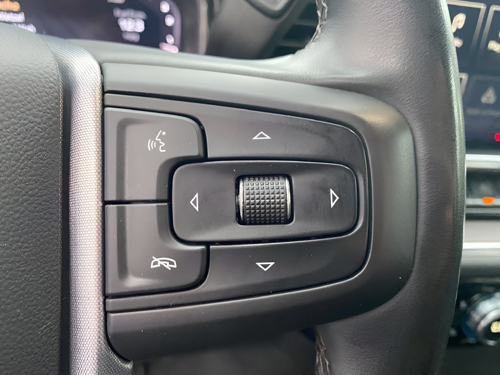 Used 2025 GMC Sierra 1500 SLT AWD/4WD image 25