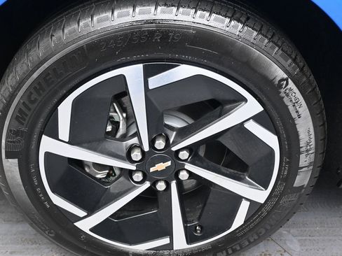 Used 2024 Chevrolet Equinox EV LT image 38