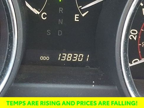 Used 2012 Toyota Highlander Limited w/ Tow Pkg image 21