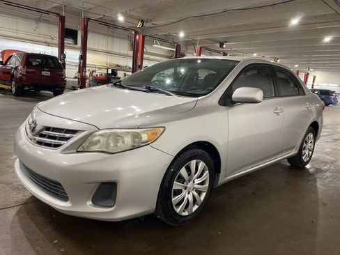 Used 2013 Toyota Corolla L image 7