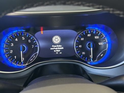 New 2026 Chrysler Pacifica Limited image 18