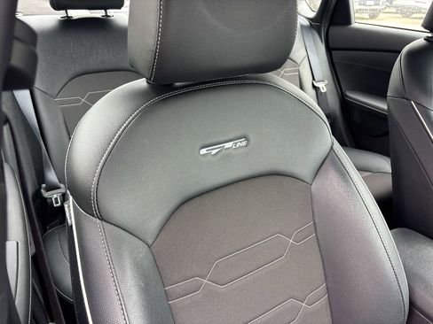 Used 2022 Kia Forte GT-Line w/ GT-Line Technology Package FWD image 17