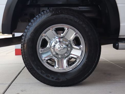 Used 2017 RAM 2500 Tradesman w/ Chrome Appearance Group AWD/4WD image 11