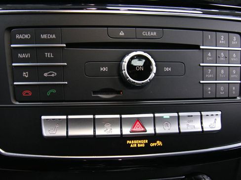 Used 2019 Mercedes-Benz GLE 400 4MATIC w/ Premium 1 Package image 17