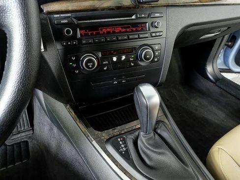 Used 2011 BMW 128i Convertible image 15