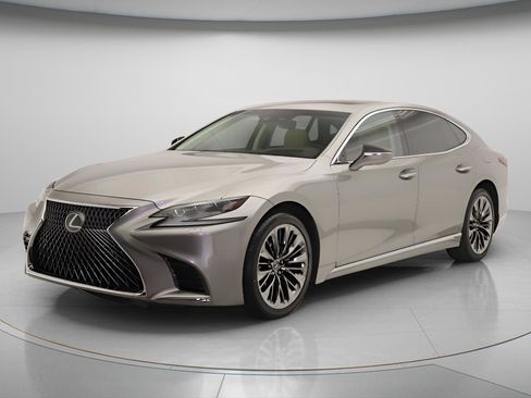 Used 2018 Lexus LS 500 w/ Interior Upgrade Package RWD image 3