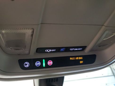 Used 2020 Chevrolet Traverse LS image 20