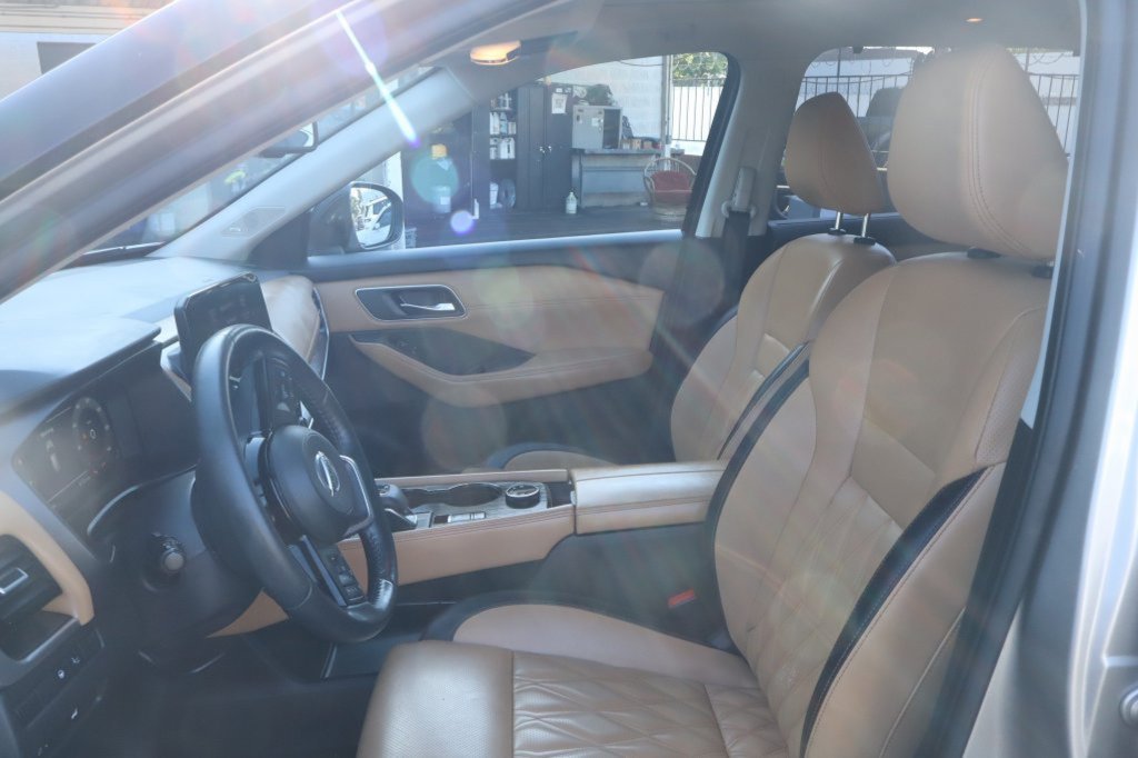 Used 2021 Nissan Rogue Platinum AWD/4WD image 19