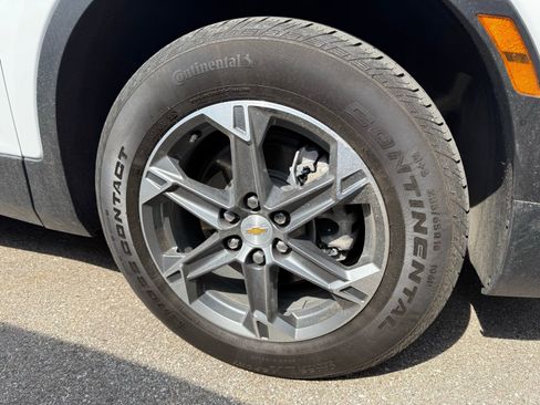 Used 2025 Chevrolet Blazer LT image 10