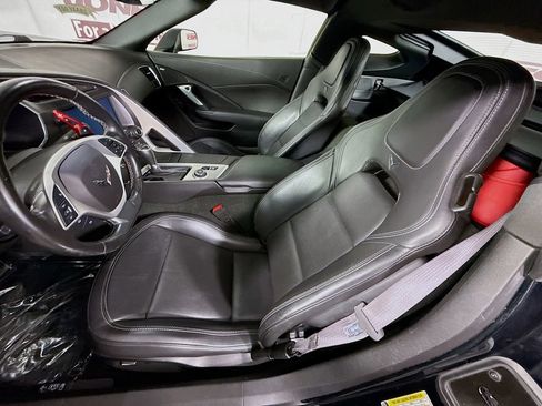 Used 2017 Chevrolet Corvette Stingray Coupe RWD image 30