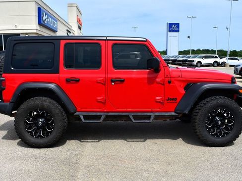 Used 2021 Jeep Wrangler Unlimited Sport AWD/4WD image 2