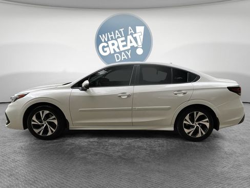 Used 2023 Subaru Legacy Premium AWD/4WD image 7