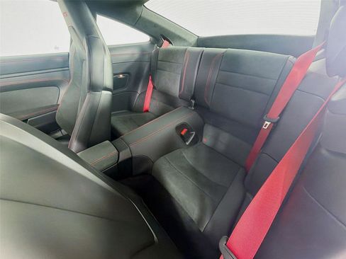 Certified 2025 Porsche 911 Carrera GTS image 19