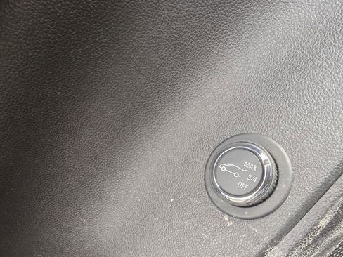 Used 2023 Chevrolet Blazer LT image 14