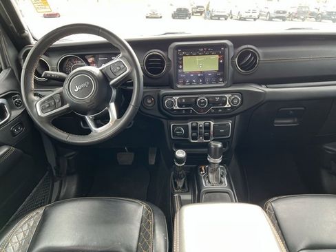Used 2023 Jeep Gladiator Overland image 16