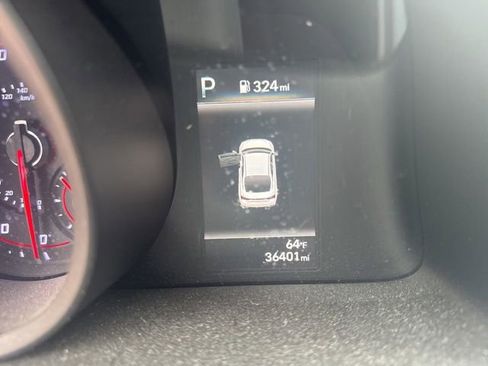 Used 2023 Hyundai Elantra SEL FWD image 3