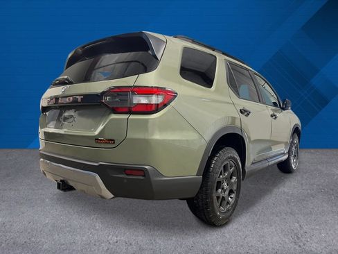 New 2026 Honda Pilot TrailSport image 4