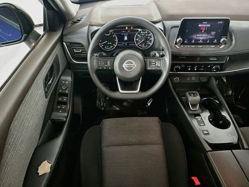 Used 2021 Nissan Rogue S FWD image 21