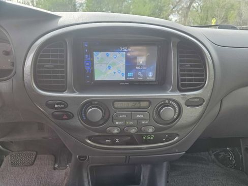 Used 2003 Toyota Sequoia Limited image 17