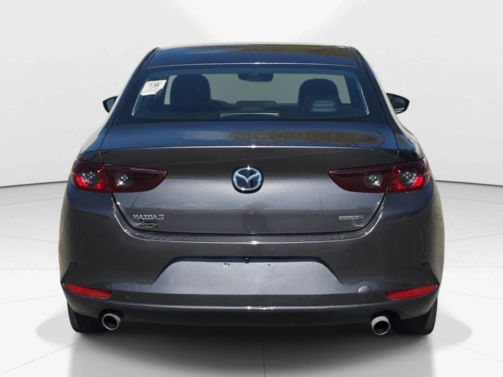 Used 2021 MAZDA MAZDA3 s FWD image 3