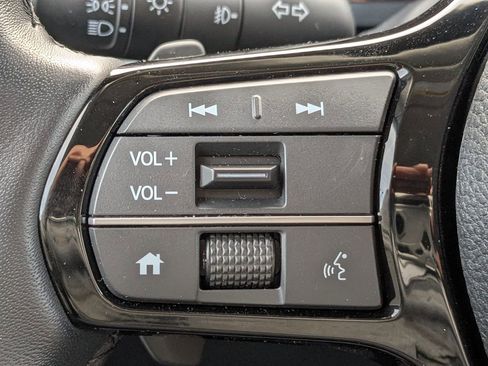 Used 2025 Honda Pilot EX-L image 27