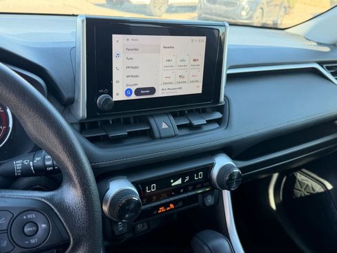 Used 2024 Toyota RAV4 XLE FWD image 14