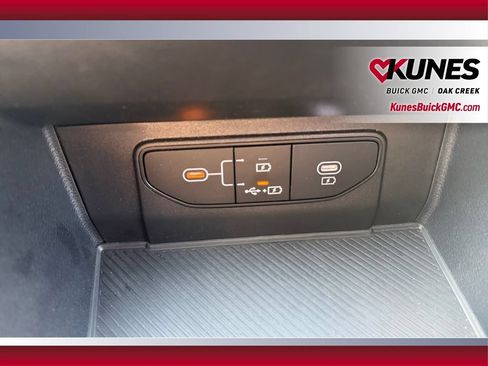 Used 2026 Kia Sportage LX FWD image 34