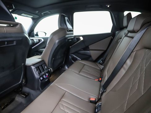 Used 2025 BMW X3 xDrive30i w/ Premium Package image 22