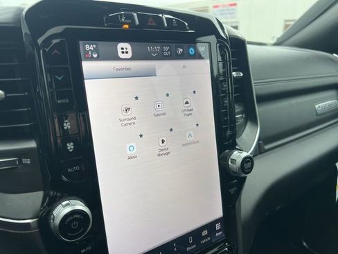 Used 2024 RAM 2500 Laramie w/ Night Edition image 27