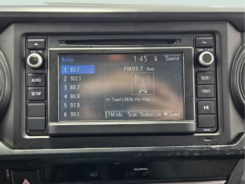 Used 2018 Toyota Tacoma SR w/ SR Convenience Package RWD image 12