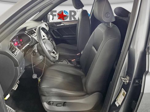 Used 2023 Volkswagen Tiguan SE R-Line image 11