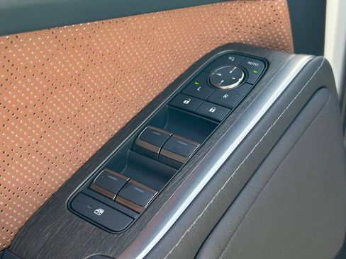 Used 2025 Lexus GX 550 AWD/4WD image 28